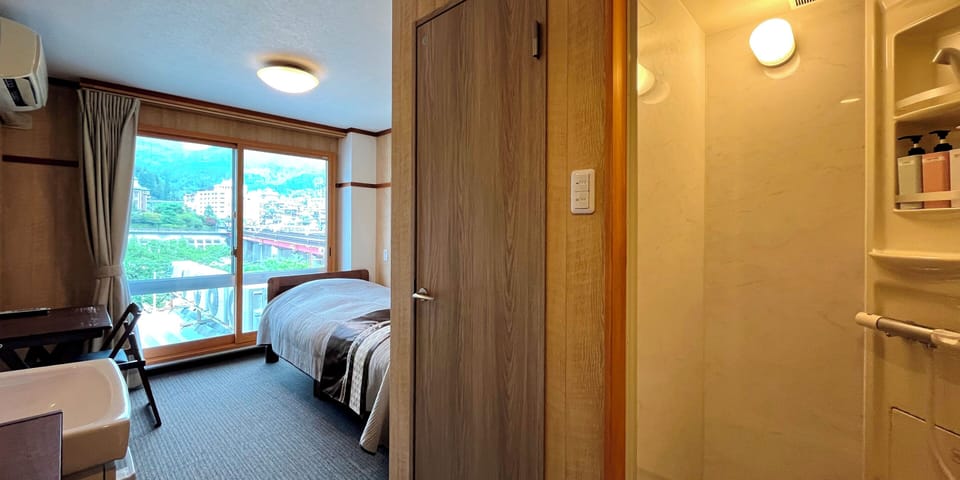 Single Room, 1 Twin Bed, Non Smoking | Desk, laptop workspace, WiFi (free)