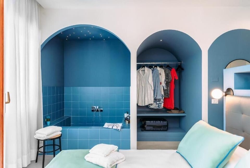 Deluxe Suite | Soundproofing, free WiFi, bed sheets