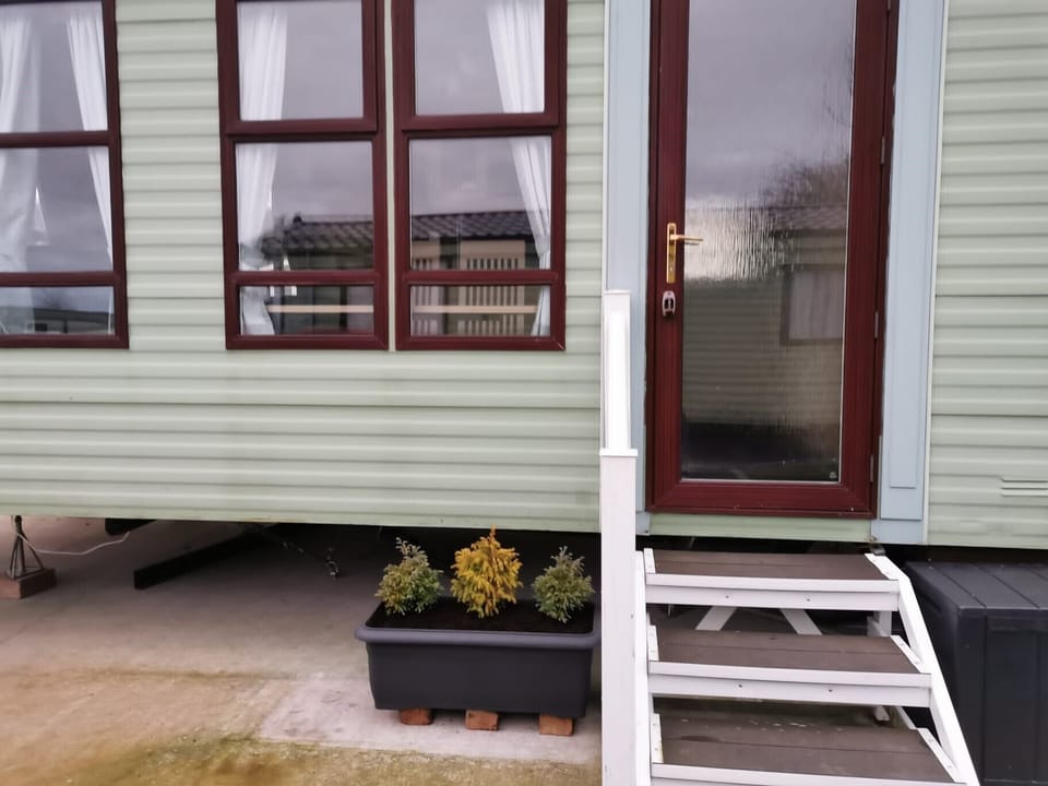 Cabin | Property grounds