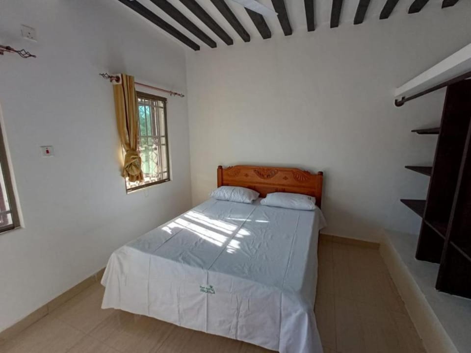 Single Room | Bed sheets