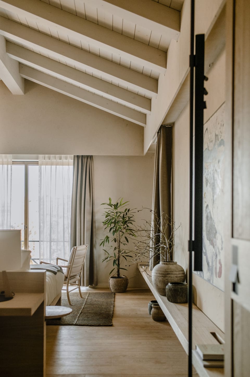 Suite | Premium bedding, down comforters, minibar, in-room safe