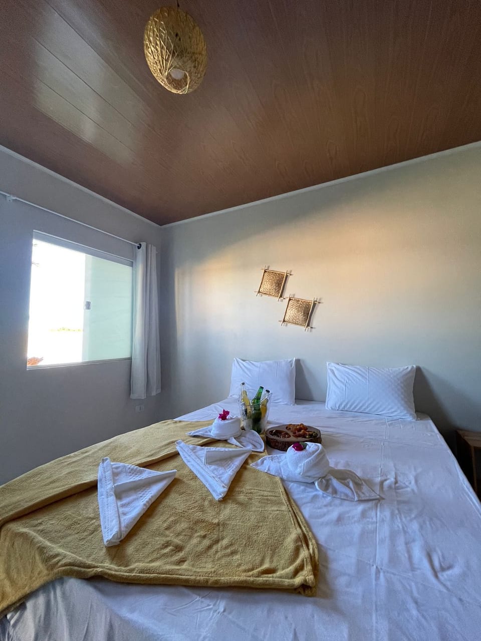 Twin Room | Minibar, individually decorated, desk, laptop workspace