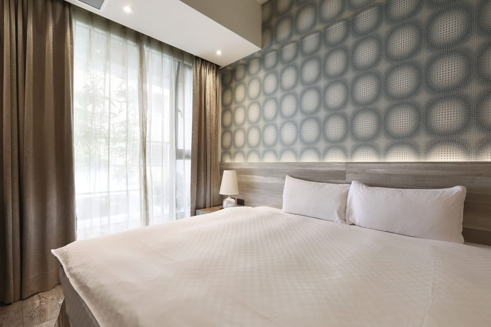 Executive Room | In-room safe, soundproofing, free WiFi, bed sheets