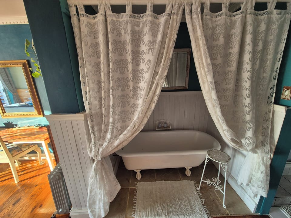 Cape Blue  | Bathroom | Free toiletries, hair dryer, towels
