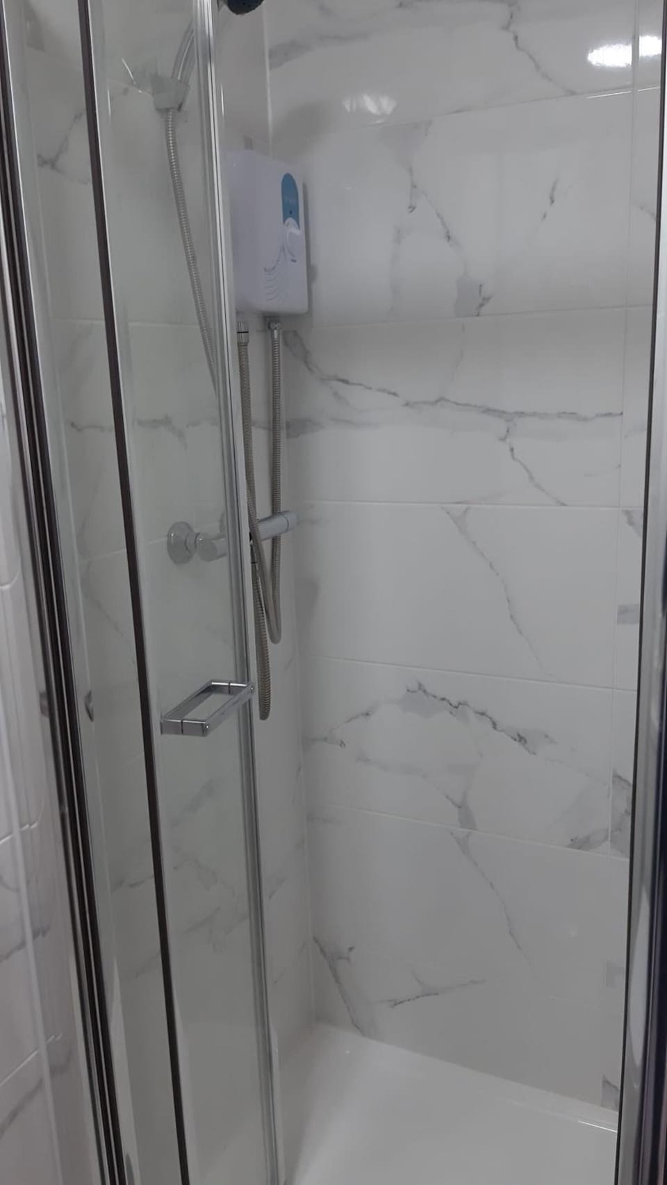 Shower, towels