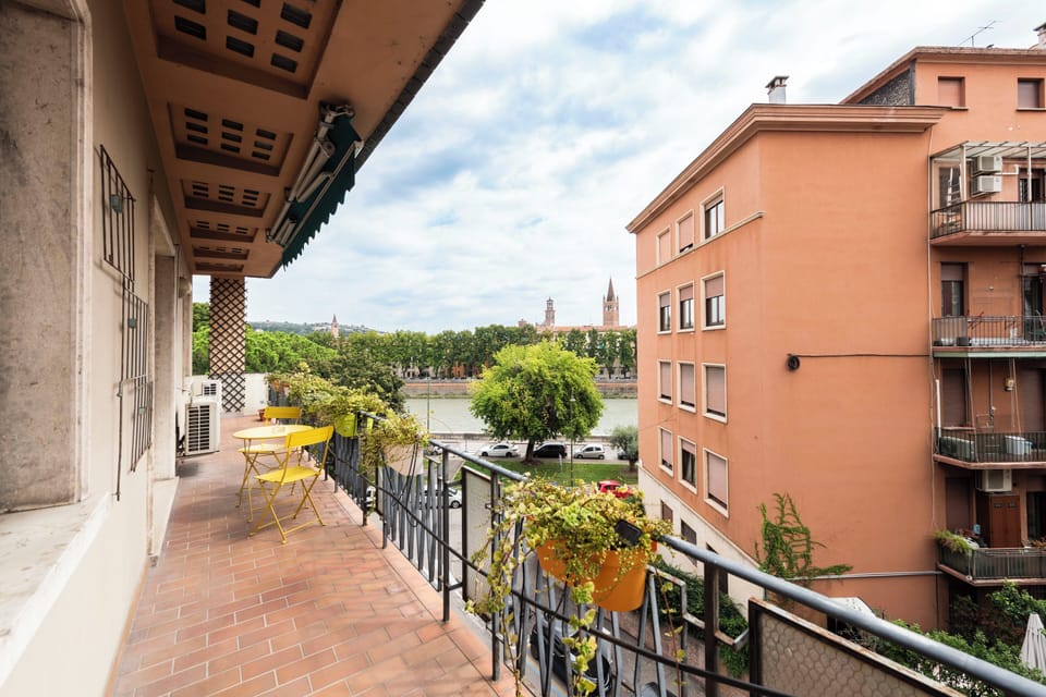 Luxury Apartment | Terrace/patio