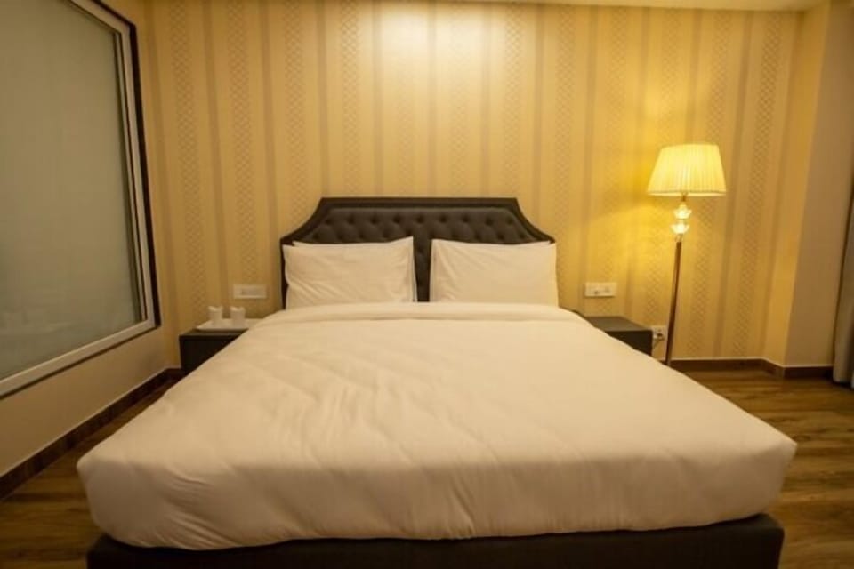 Deluxe Room | Free WiFi