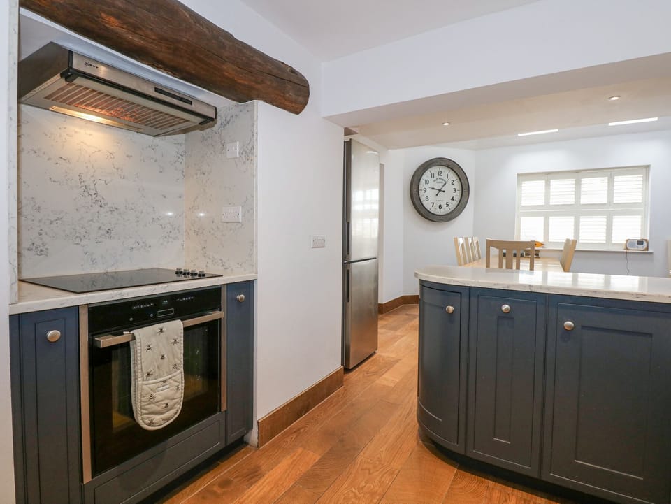 Fridge, dishwasher, electric kettle, toaster
