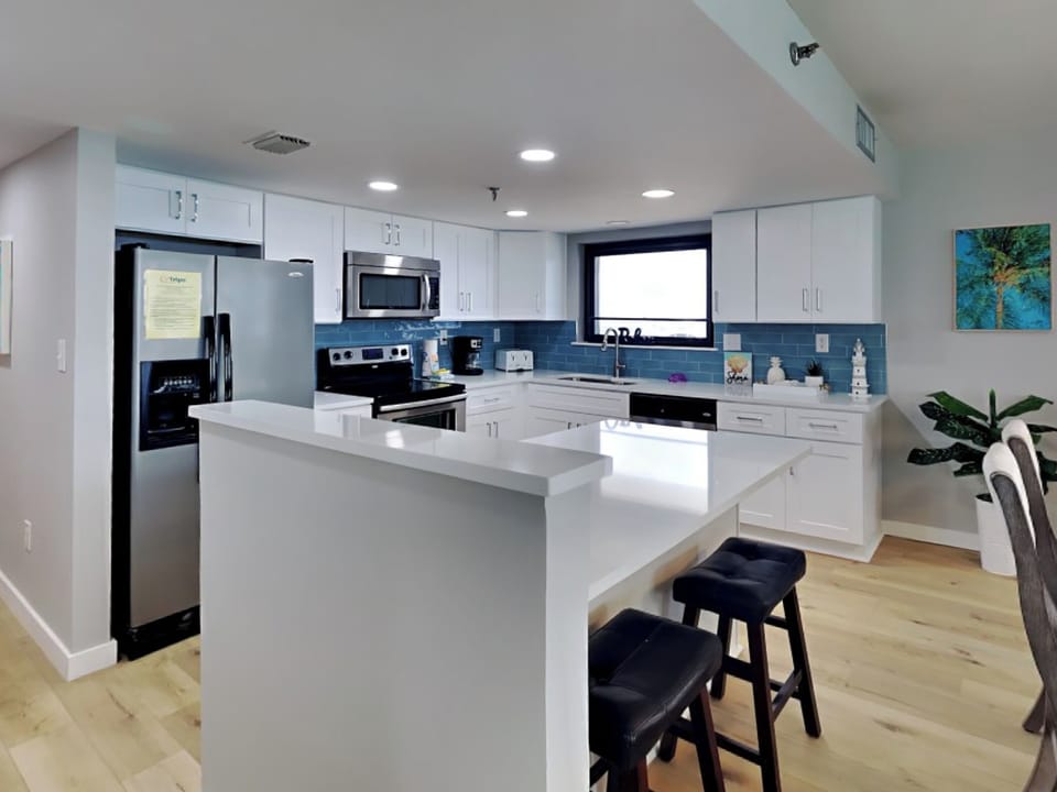 Condo (2 Bedrooms) | Property amenity