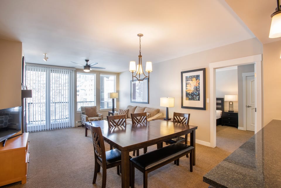 Condo, 2 Bedrooms | Private kitchen | Fridge, oven, coffee/tea maker, toaster