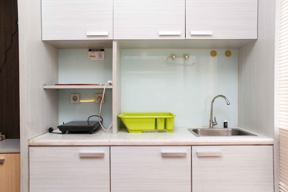 Room | Private kitchen | Fridge, stovetop, electric kettle, cookware/dishes/utensils