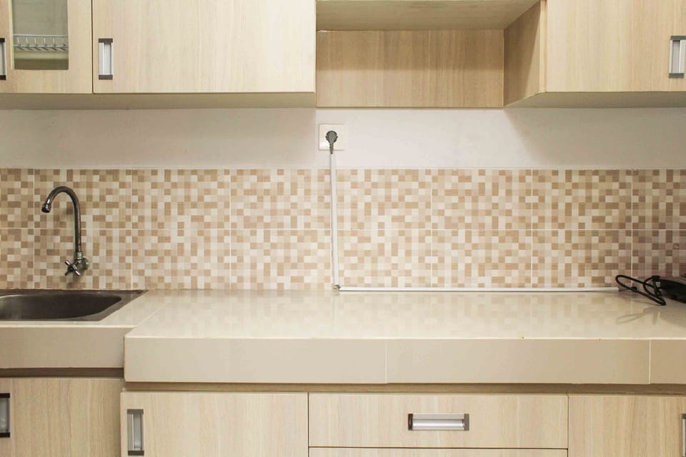 Room | Private kitchen | Fridge, stovetop, cookware/dishes/utensils