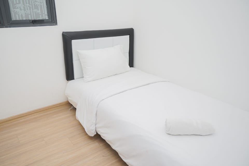Room | 2 bedrooms, free WiFi, bed sheets