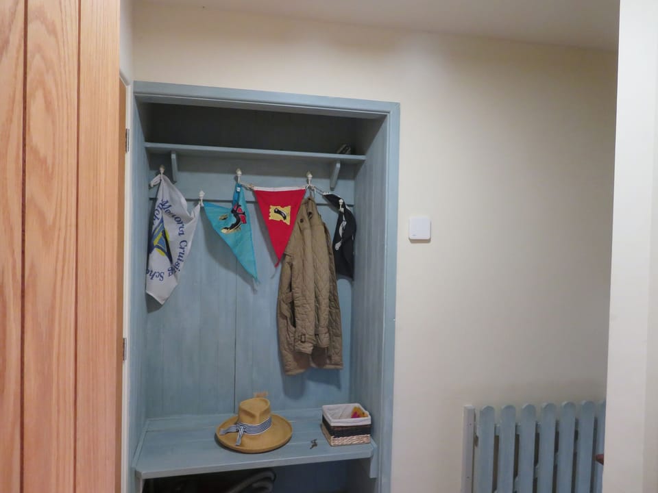 Cottage | 3 bedrooms, individually decorated, individually furnished, free WiFi