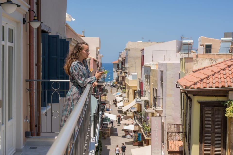 Superior Suite | Living area | LED TV