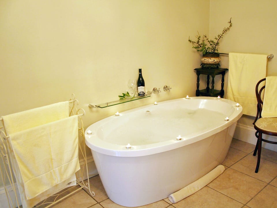 Double Room (Country House ) | Bathroom | Separate tub and shower, deep soaking tub, free toiletries, hair dryer
