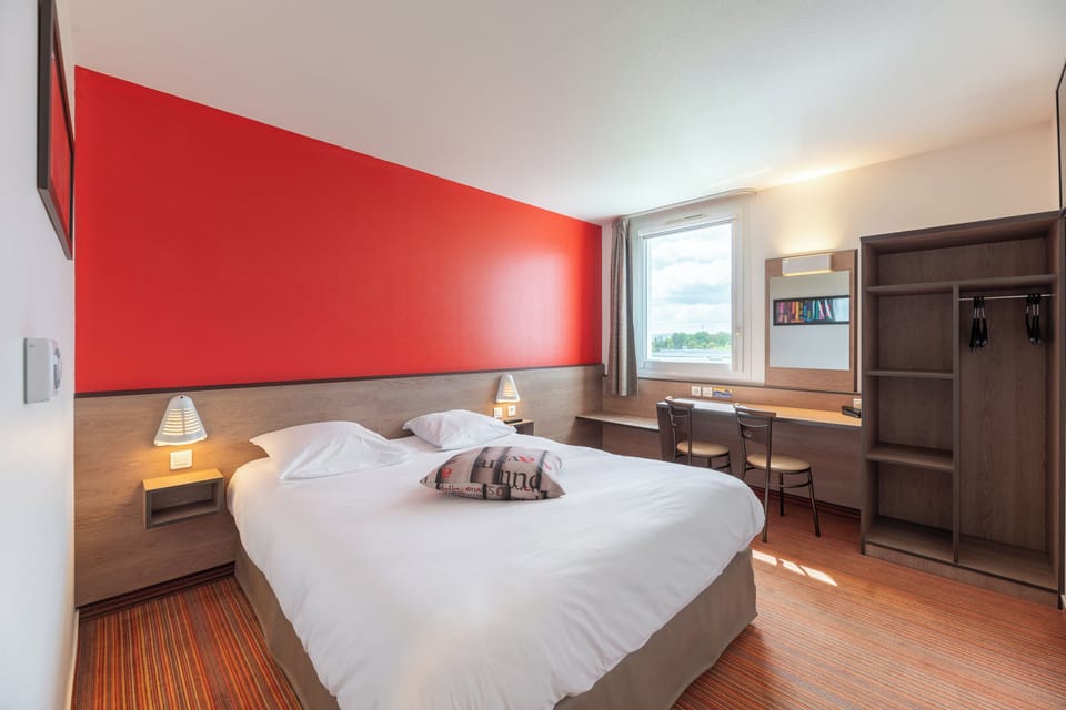 Double Room | Desk, soundproofing, iron/ironing board, free WiFi