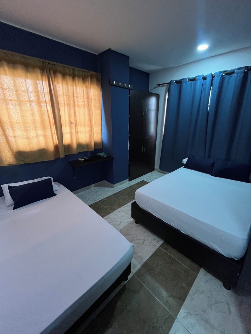 Triple Room | Premium bedding, WiFi (free), bed sheets