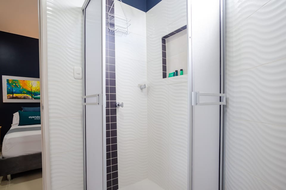 Executive Double Room | Hypo-allergenic bedding available, iron/ironing board (on request)