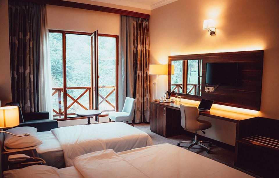 In-room safe, blackout drapes