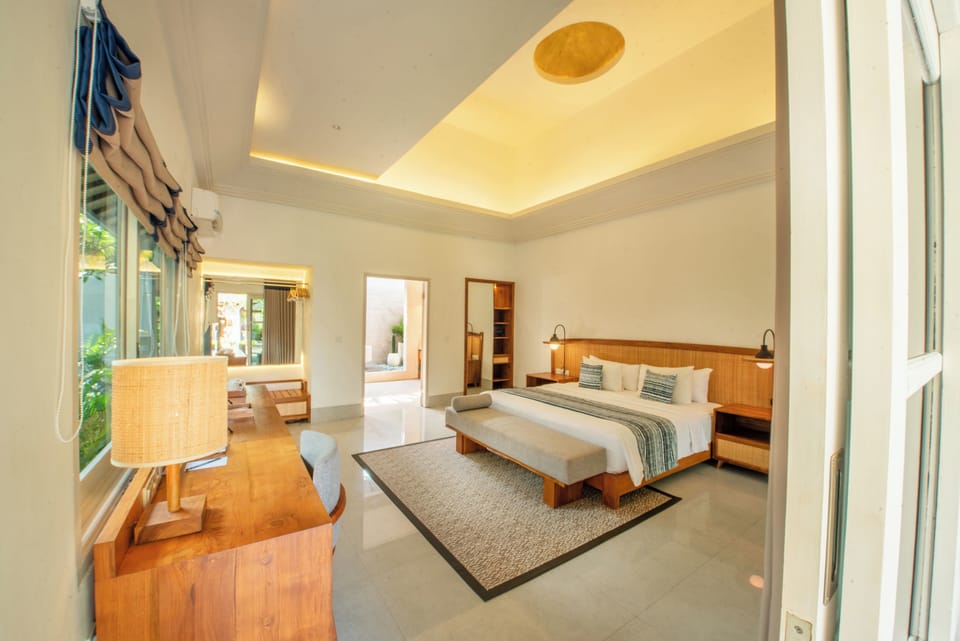 Premier Double Room | Minibar, in-room safe, desk, WiFi (free)