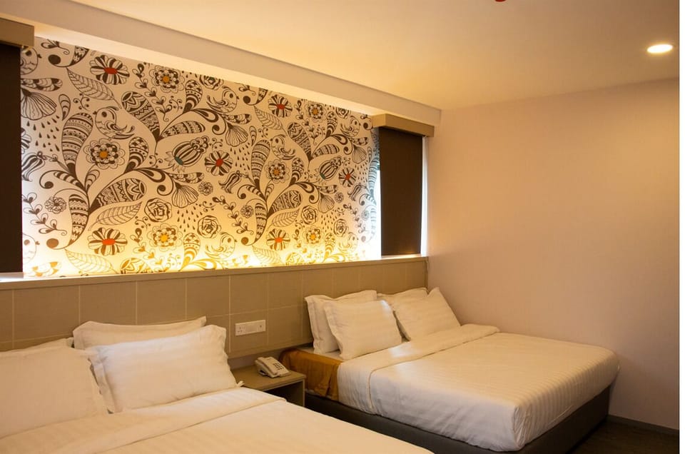 Family Double Room | In-room safe, desk, iron/ironing board, WiFi (free)