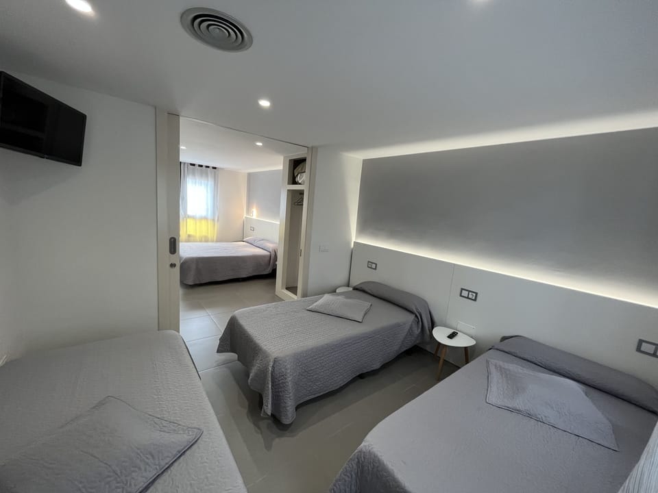Family Suite | Individually decorated, desk, laptop workspace, free WiFi