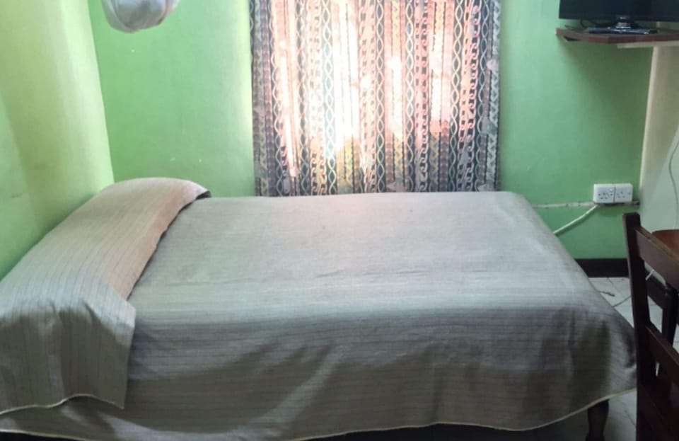 Standard Room | Bed sheets