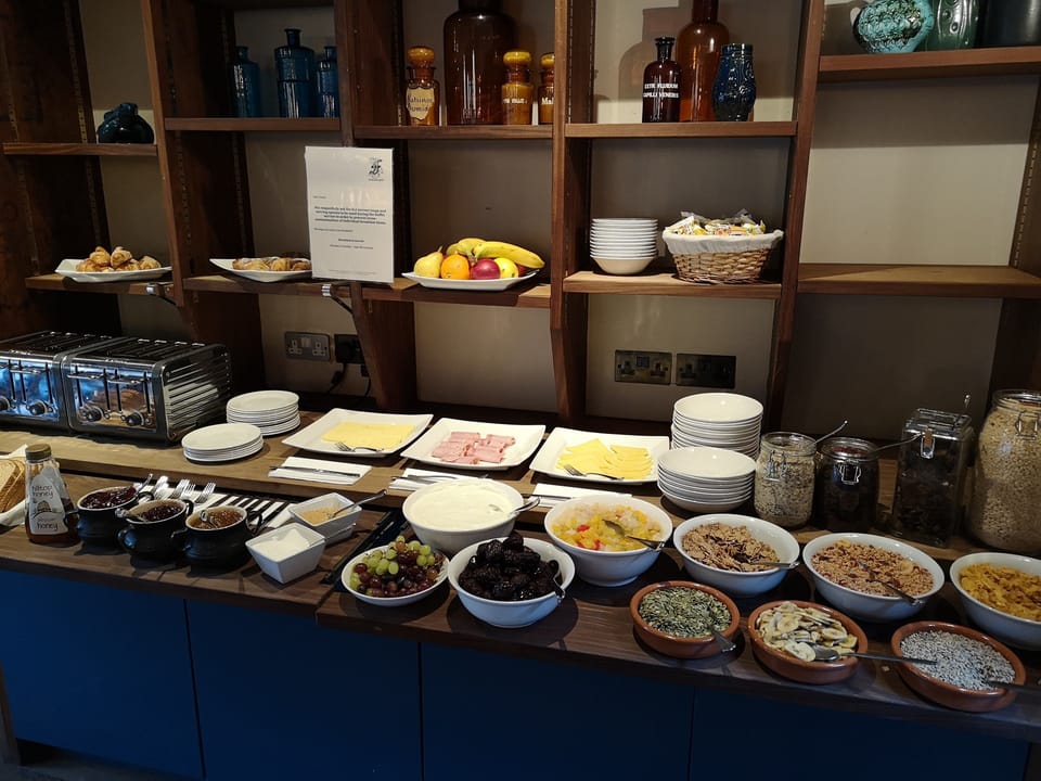Daily buffet breakfast for a fee