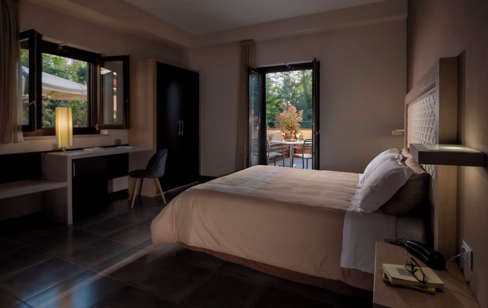 Superior Double Room, 1 Queen Bed, Terrace | In-room safe, blackout drapes, WiFi (free), bed sheets