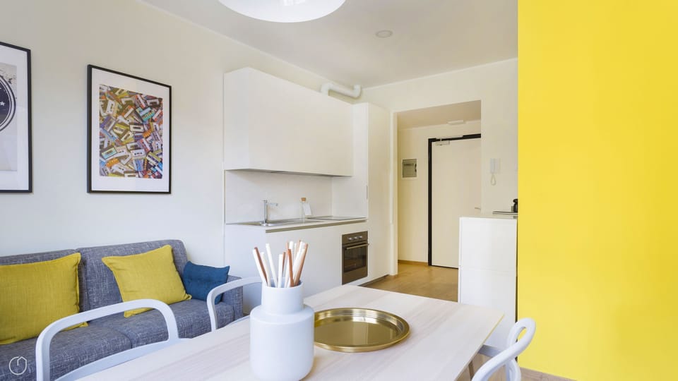House | 1 bedroom, iron/ironing board, bed sheets
