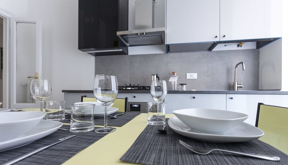House | 2 bedrooms, iron/ironing board, WiFi
