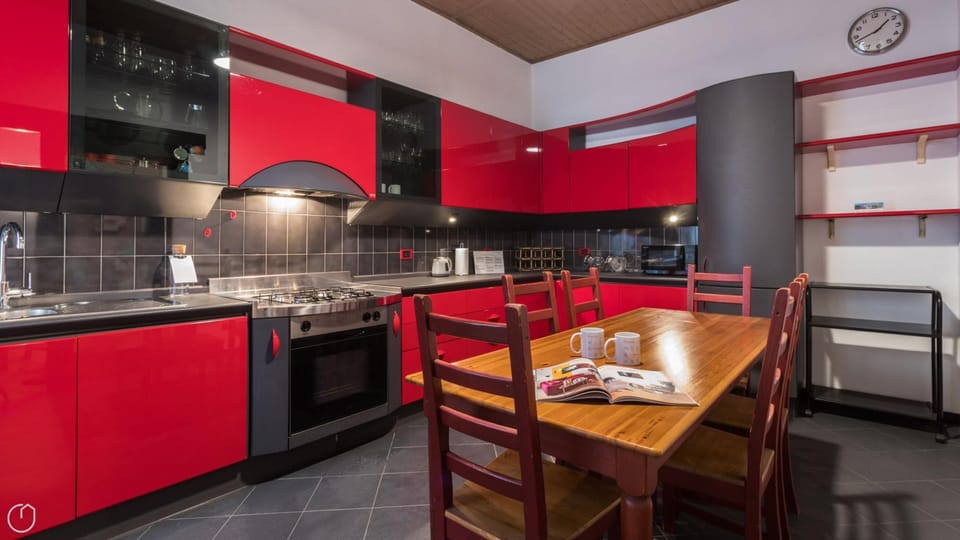 House | 1 bedroom