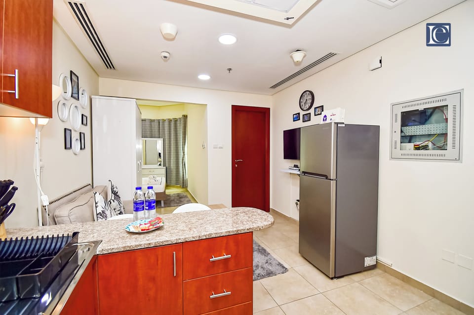 Studio | In-room safe, blackout drapes, iron/ironing board, WiFi (free)