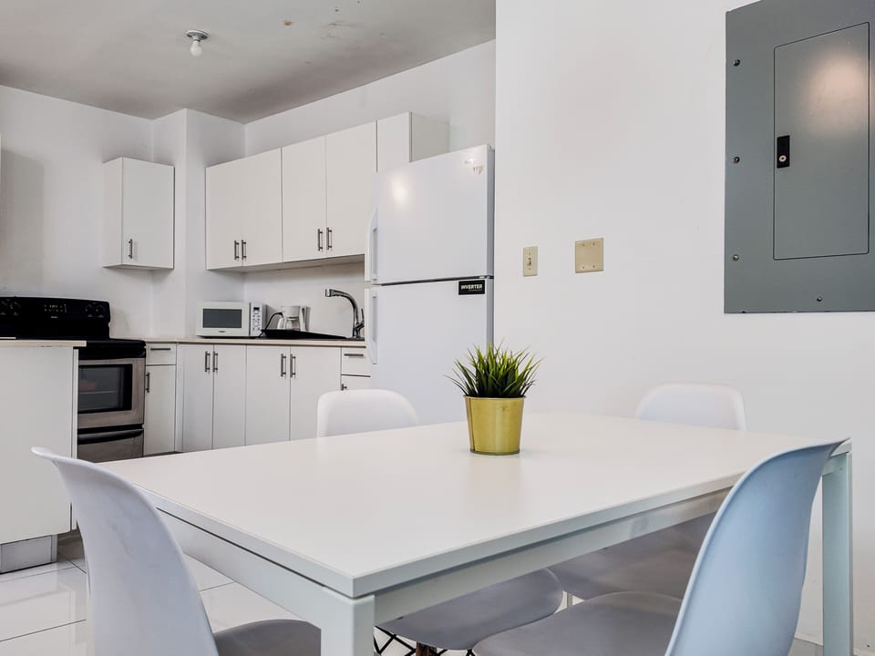 Basic Double Room Single Use | Private kitchen | Coffee/tea maker, cookware/dishes/utensils