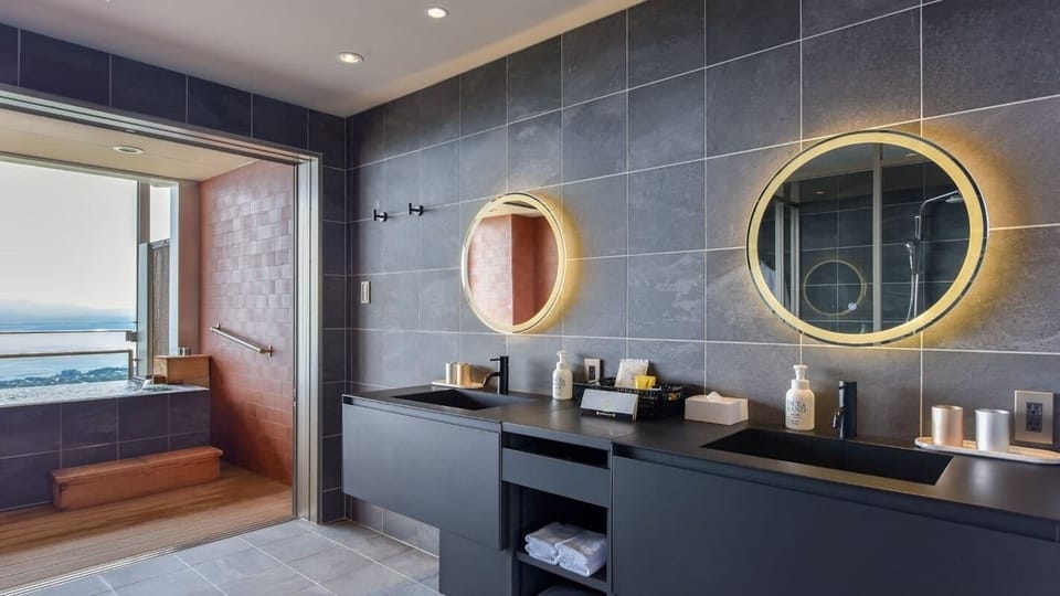 Suite, 1 Bedroom | Premium bedding, in-room safe, desk, WiFi (free)