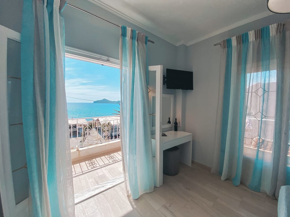 Beach/ocean view