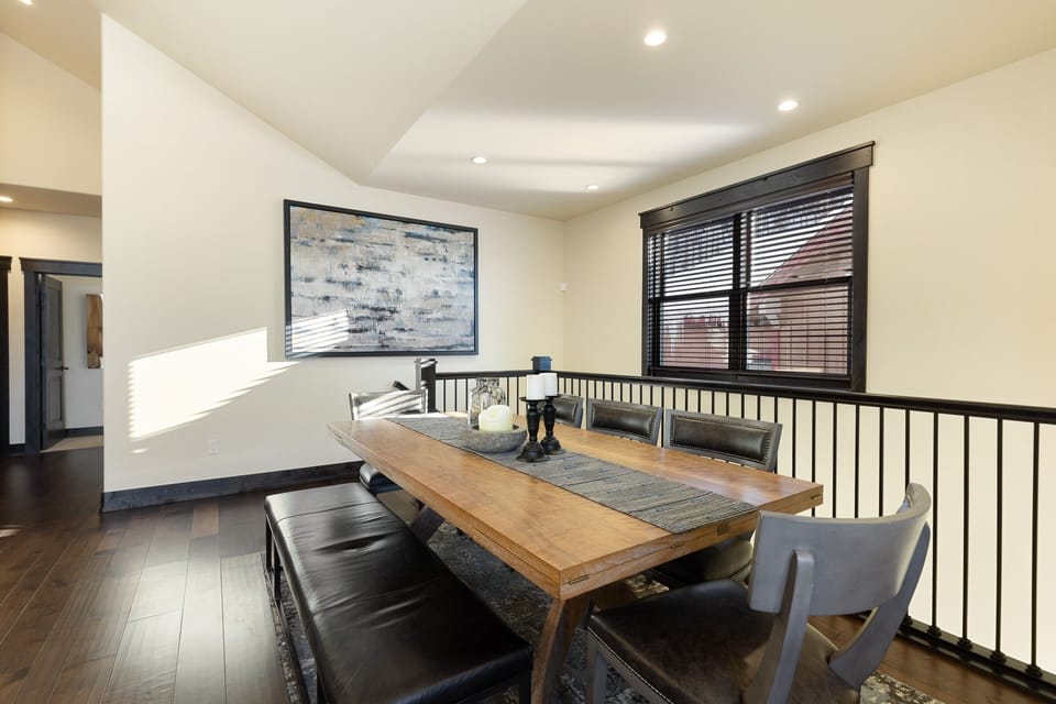 Townhome, 4 Bedrooms | Dining
