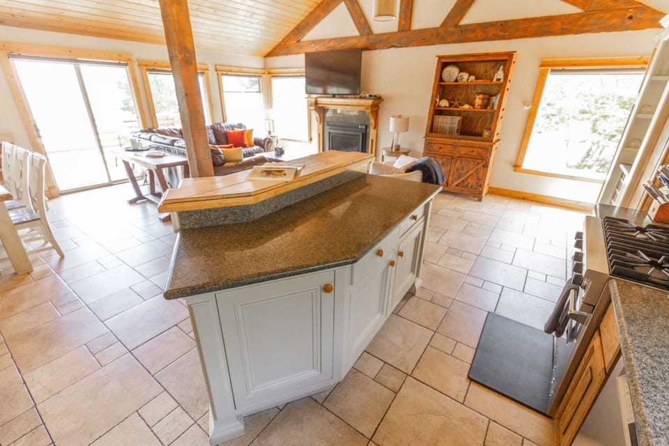 House, Accessible, Private Bathroom (Headland) | Interior