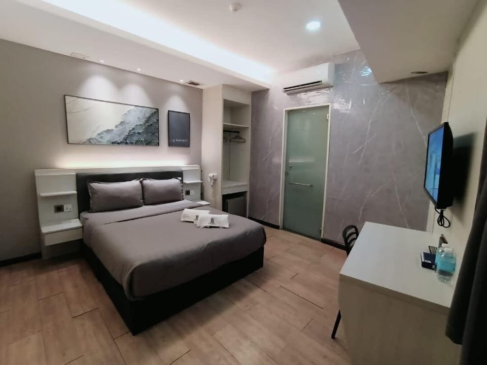 Superior Double Room | Iron/ironing board, free WiFi