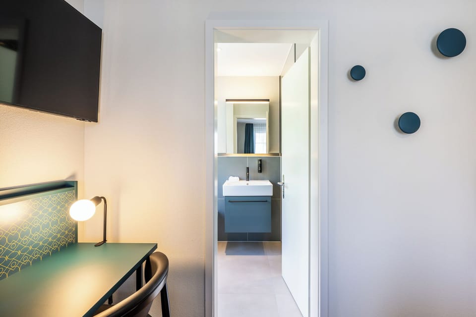 Comfort Room | Bathroom | Shower, eco-friendly toiletries, hair dryer, towels
