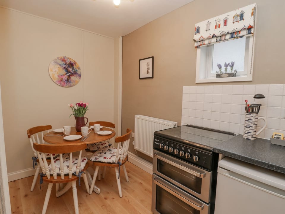 Cottage | Interior