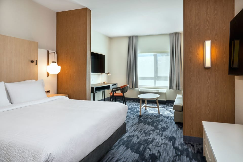 Premium bedding, pillowtop beds, in-room safe, desk