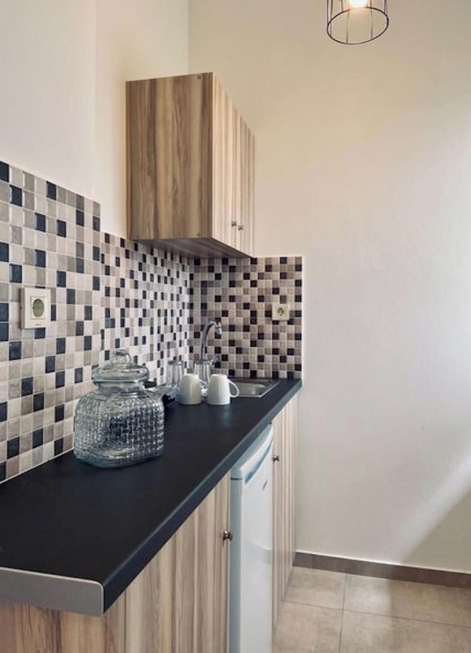 Room, 1 Bedroom, Balcony, Garden View | Interior