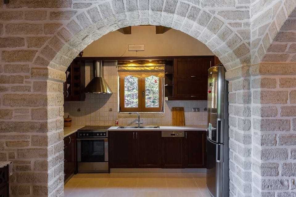 Villa, 5 Bedrooms, Non Smoking, Private Pool | Private kitchen | Full-size fridge, microwave, oven, stovetop