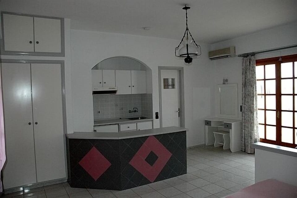 Studio | Living area