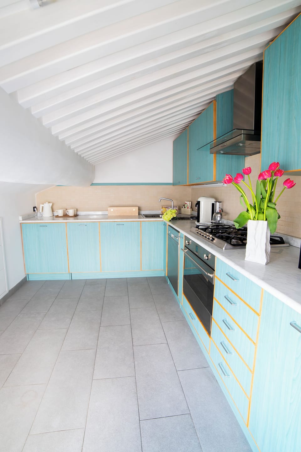 Royal Apartment | Private kitchen | Coffee/tea maker, electric kettle