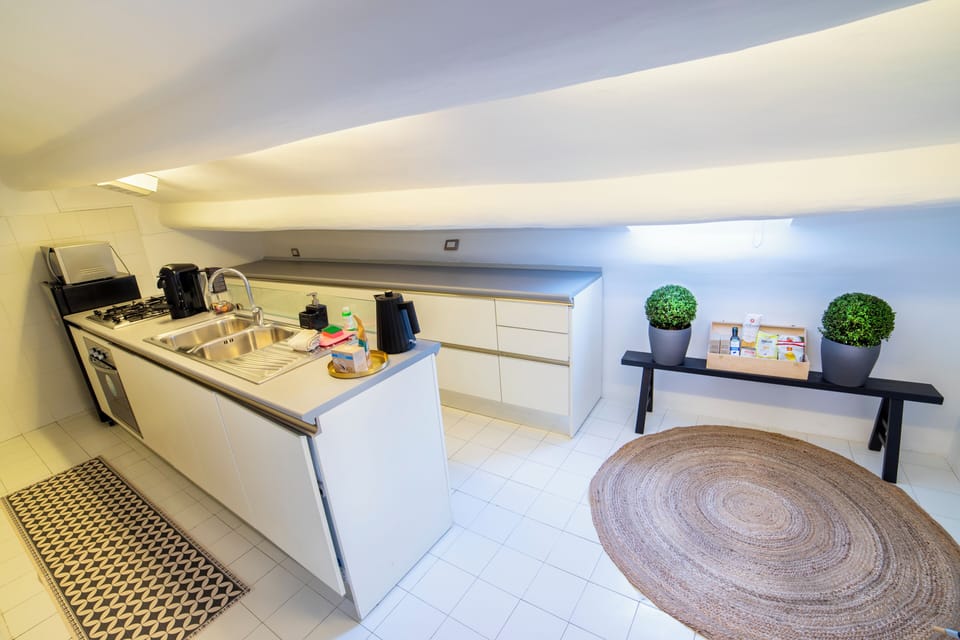 Superior Condo | Private kitchen | Coffee/tea maker, electric kettle