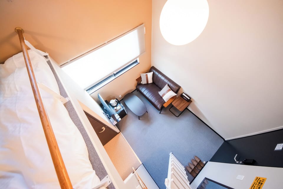 Double Room 205 | WiFi (free), individually decorated, individually furnished, bed sheets