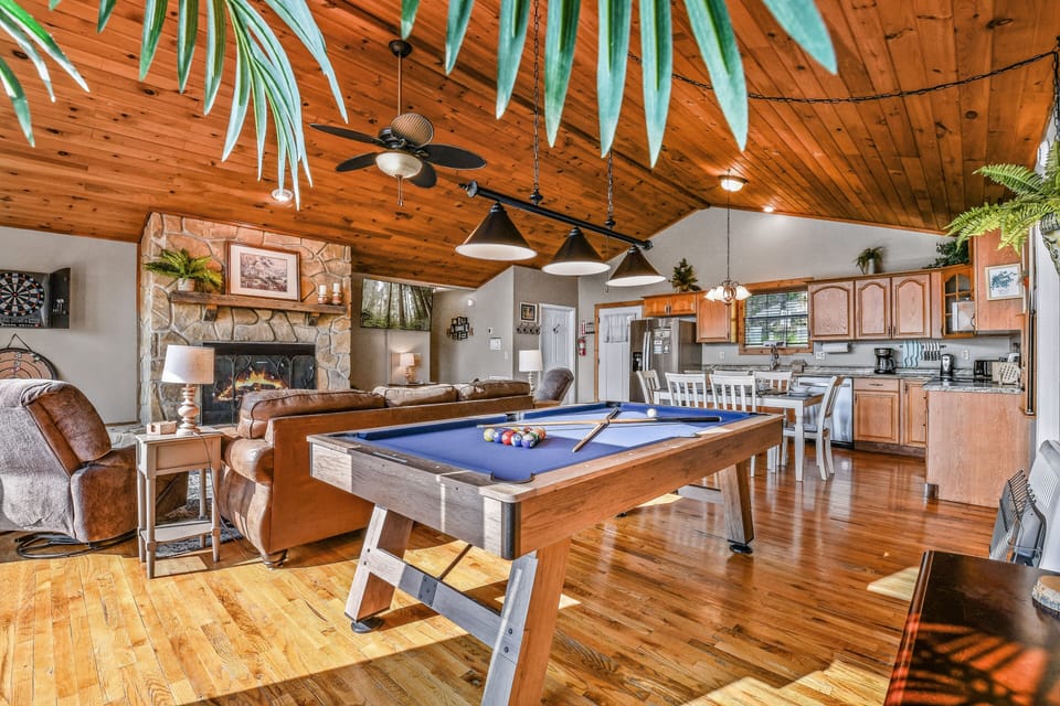 Cabin, 2 Bedrooms | Game room